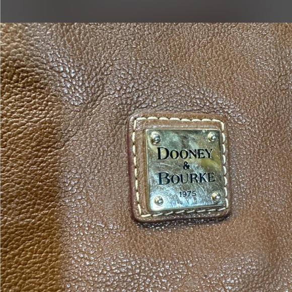 Dooney & Bourke Brown Pebbled Leather Shoulder Bag - Picture 4 of 7